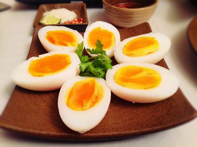 Những sai lầm tai hại nhiều người mắc phải khi ăn trứng