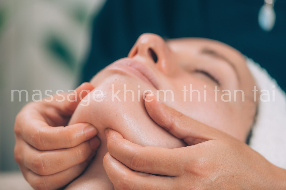 massage áp lực điểm massage áp lực điểm