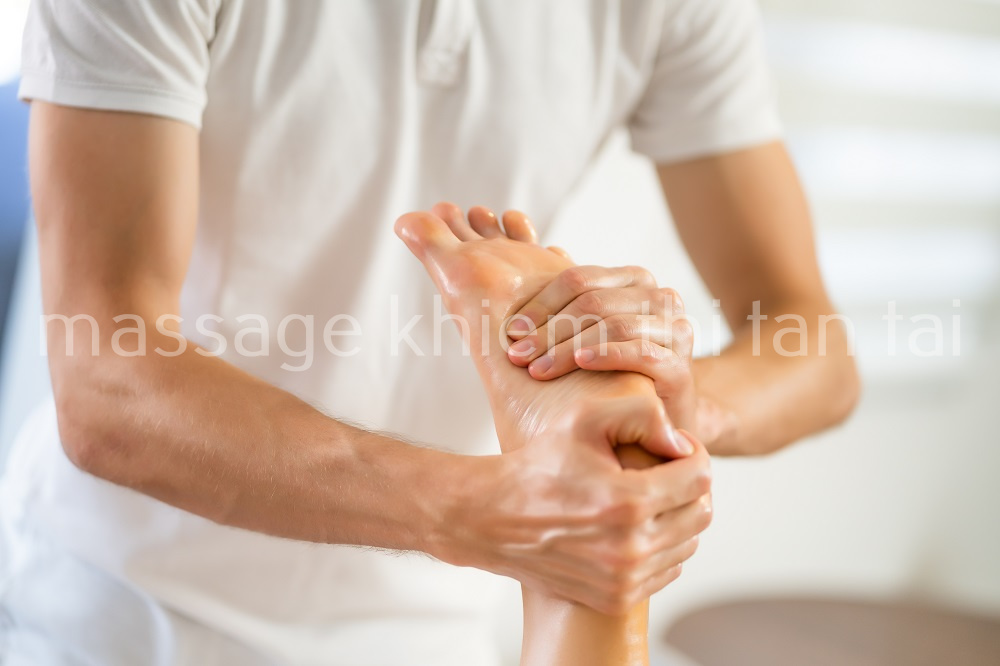 massage áp lực điểm massage áp lực điểm